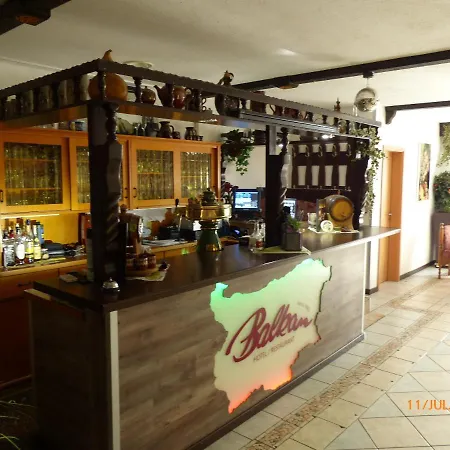 Hotel/restaurant Balkan Hotel *