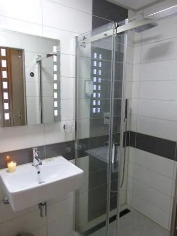 Hotel/restaurant Balkan Hotel *