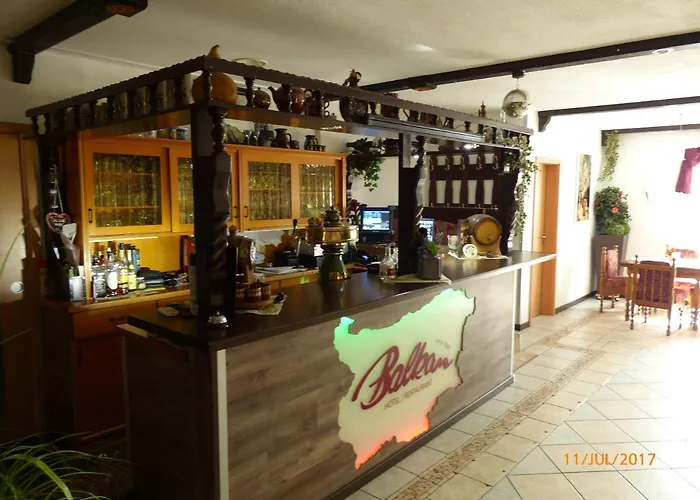 Hotel/restaurant Balkan Hotel *